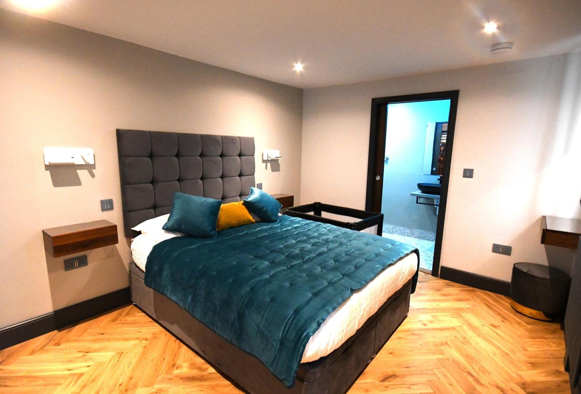 Luxury Non Smoking 2 Bedroom Retreat In Norfolk Attleborough Buitenkant foto